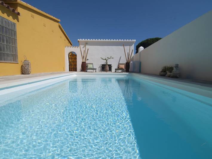 Chalet para 6 personas, con jardín y piscina en Alt Empordà - 4