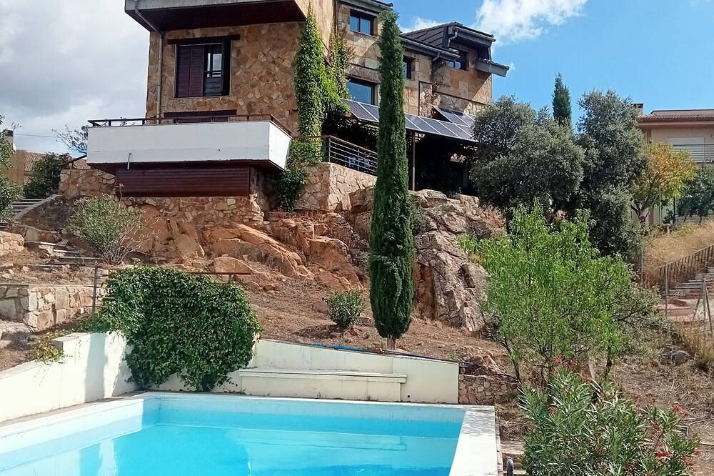 Chalet Cotos in Venturada, Madrid Province