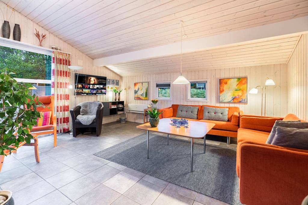 Rævestien 9 b – Ferienhaus in Henne Strand mit Sauna & Whirlpool in Henne, Filsø See