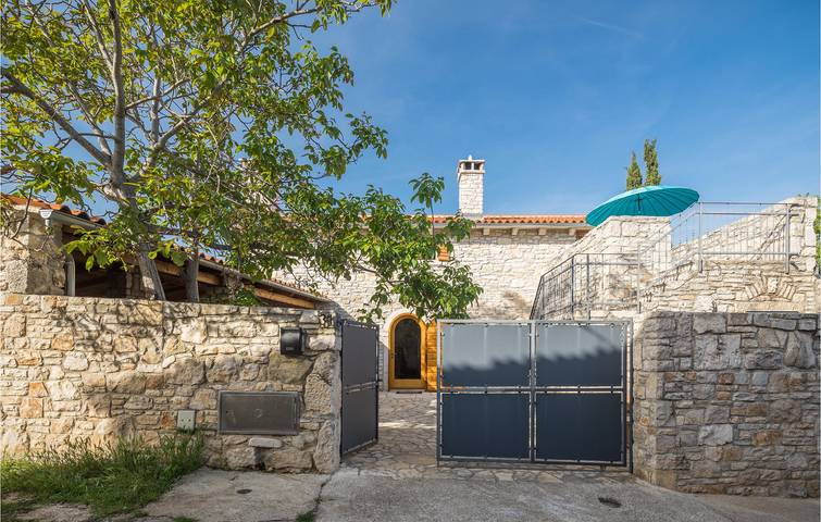 Ferienhaus für 6 Personen, mit Terrasse und Garten - 1