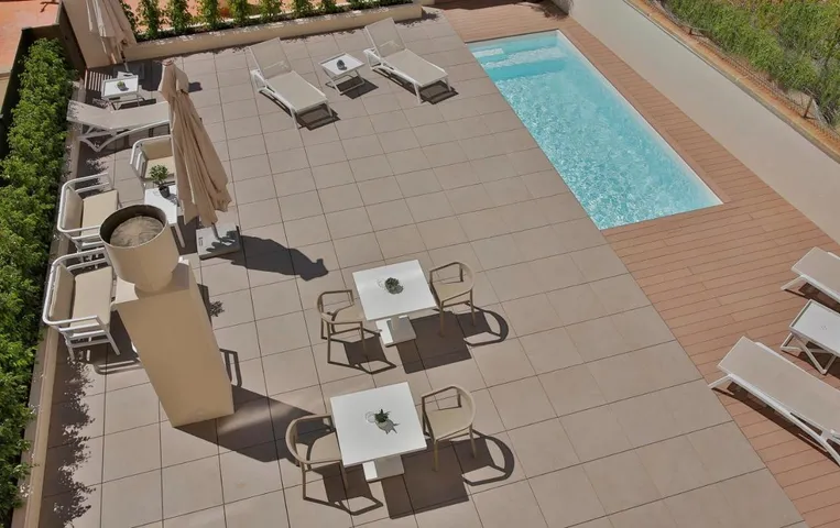 Hotel para 2 personas, con piscina además de sauna y terraza - 1