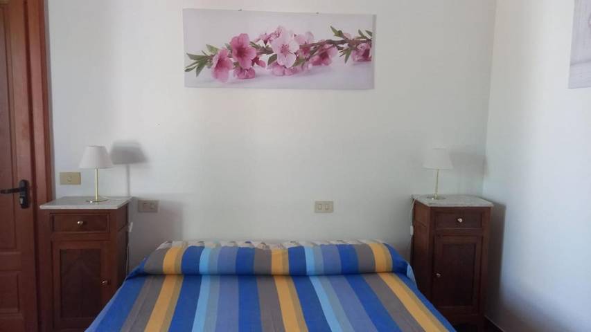 Location de vacances pour 2 personnes, avec jardin et terrasse dans Stromboli - 4
