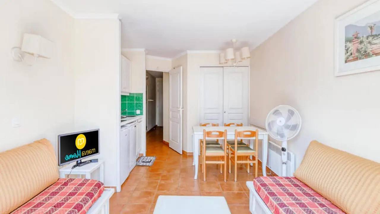 Geheel vakantieappartement, Ferienwohnung für 4 Personen (29 m²) in Saint-Raphaël in Le Dramont, Saint-Raphaël