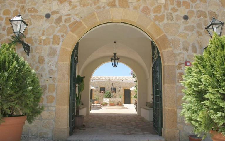 Appartamento per 5 persone, con Terrazza e Giardino nonché Piscina per bambini e Panorama a Sambuca di Sicilia
