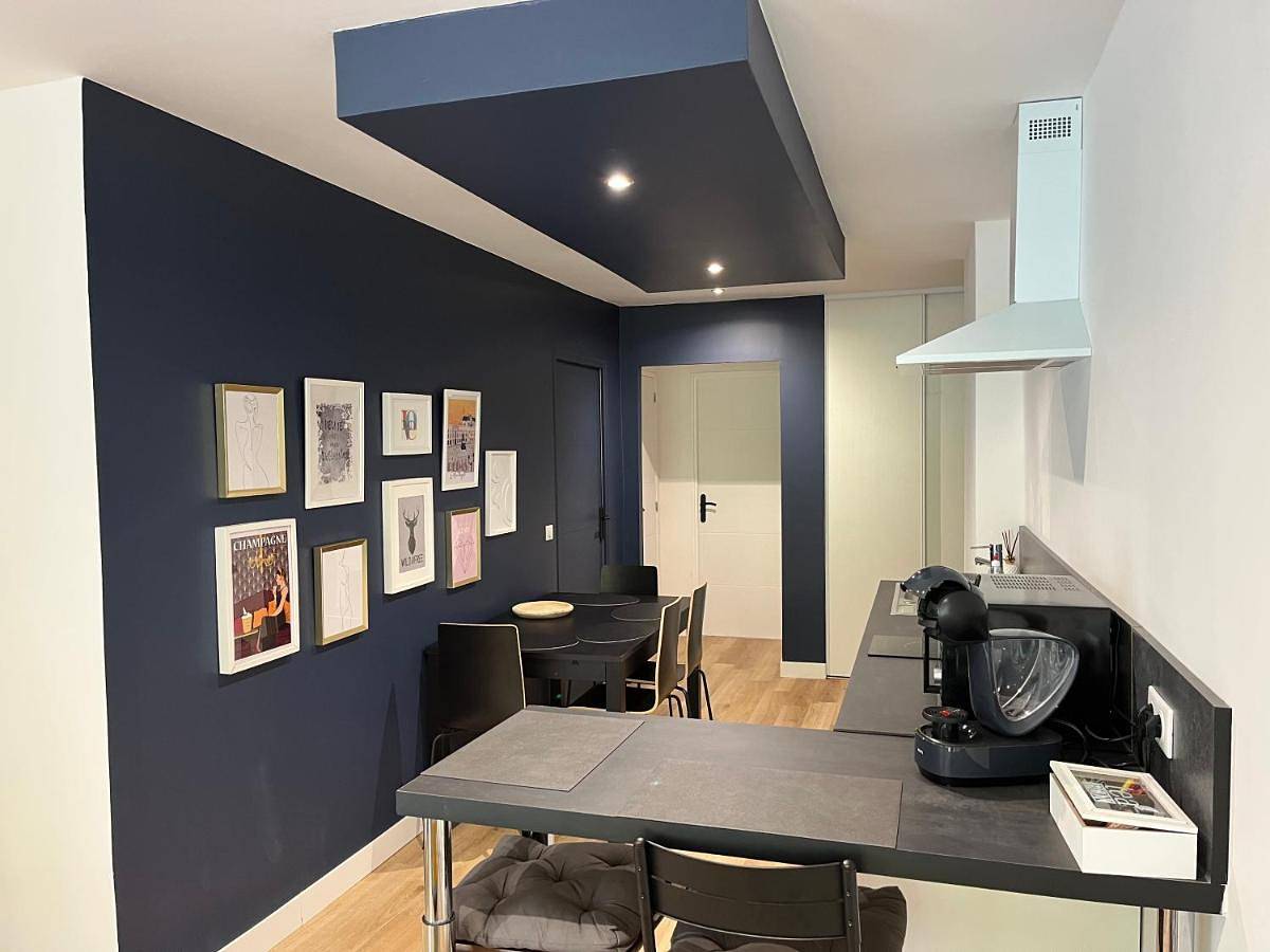 Appartement entier, One-Bedroom Apartment in Villers-Allerand, Parc naturel régional de la Montagne de Reims