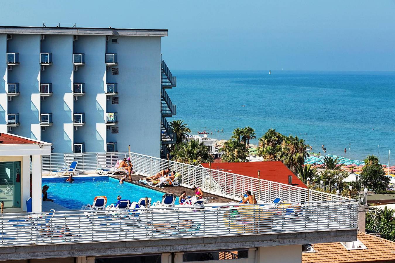 Appartement de vacances entier, Appartement de vacances pour 6 personnes avec balcon in Alba Adriatica, Province de Teramo
