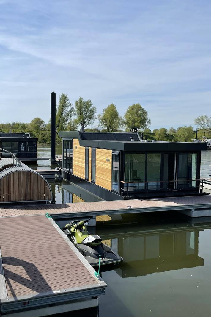 Ferienwohnung für 4 Personen, mit Seeblick und Terrasse