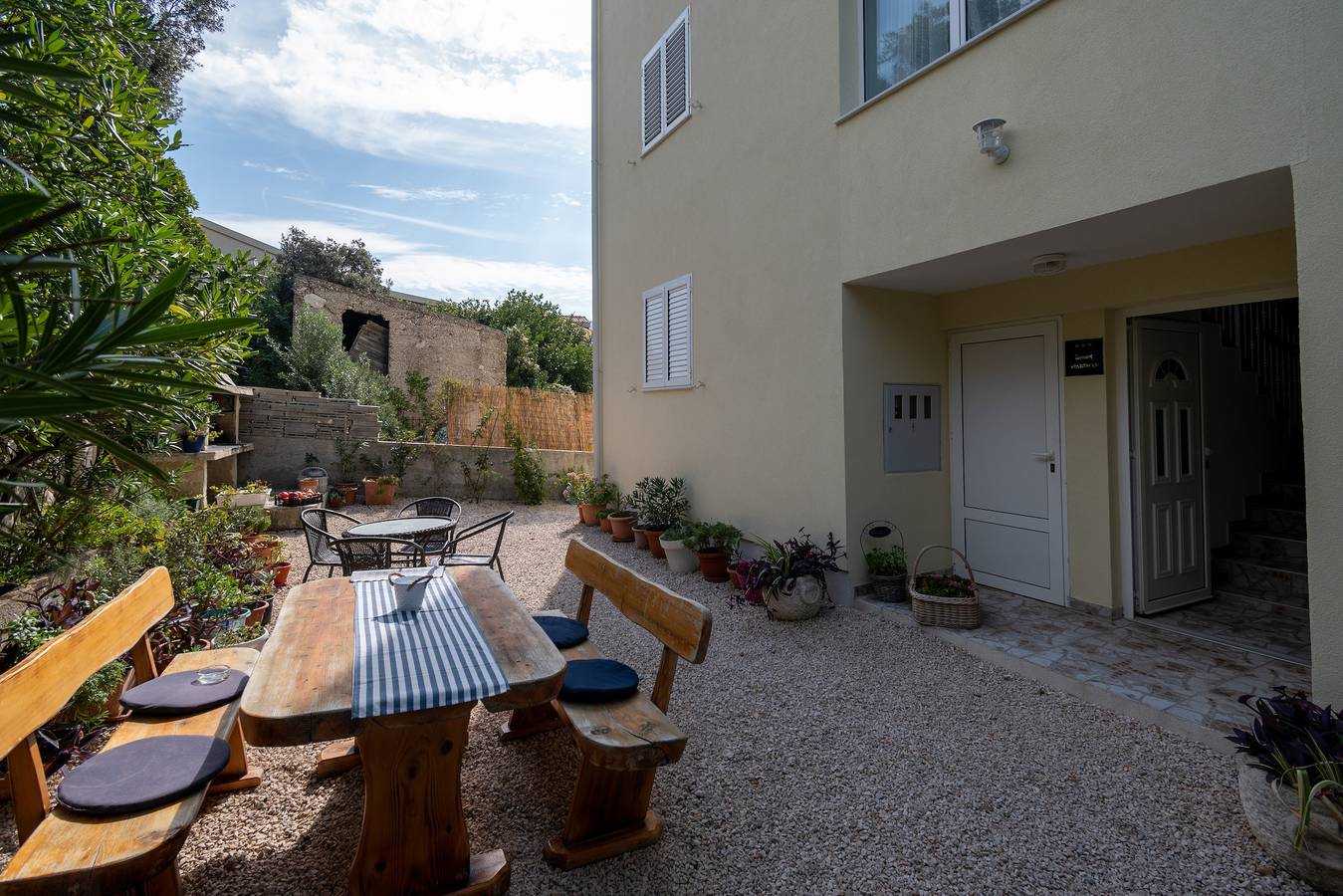 Entire apartment, One bedroom apartment near beach Mandre, Pag A-4092-d in Mandre, Pag Island