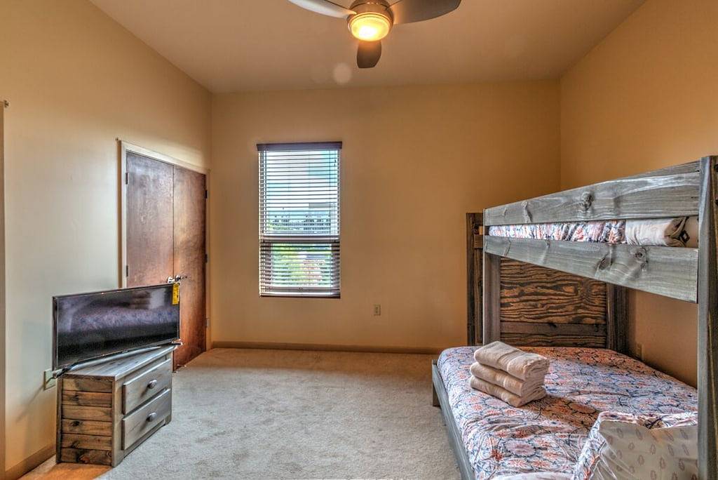 Ganze Wohnung, 2 Schlafzimmer / 2. 5 Bad Memphis Condo - Prime Downtown Lage! in Memphis, Tennessee