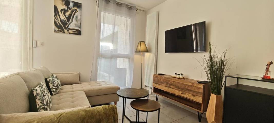 Gîte pour 4 personnes, avec Terrasse et Jardin à Perrigny-lès-Dijon