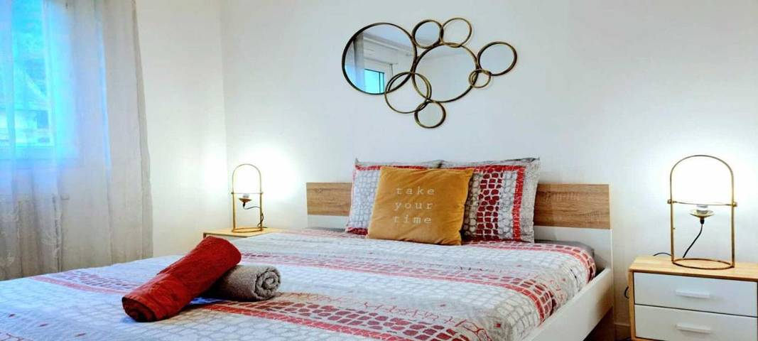 Gîte pour 4 personnes, avec balcon et vue à Cluses - 3