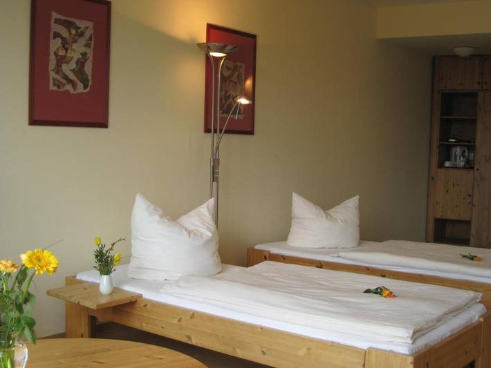 Ferienwohnung für 3 Personen, mit Terrasse und Garten sowie Ausblick in Bad Sülze - 2