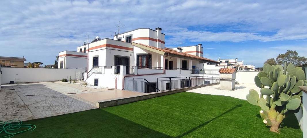 Villa per 14 persone, con giardino, con animali domestici a Roma