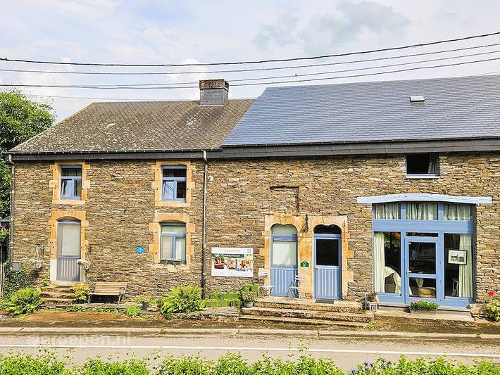 Vakantiehuis voor 26 personen, with Balkon/Terras and Terras as well as Kinderzwembad in Vresse-sur-Semois