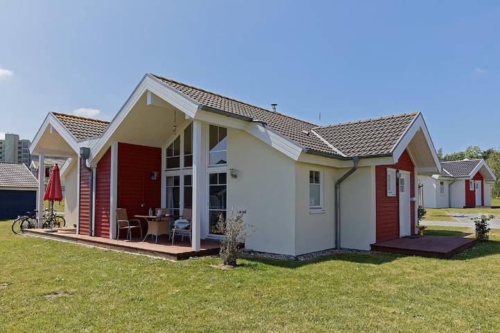 Bungalow für 4 Personen, mit Sauna und Terrasse in Sierksdorf