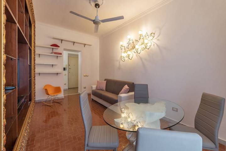 Appartement entier, Appartement de vacances pour 2 personnes in Rome, Province de Rome