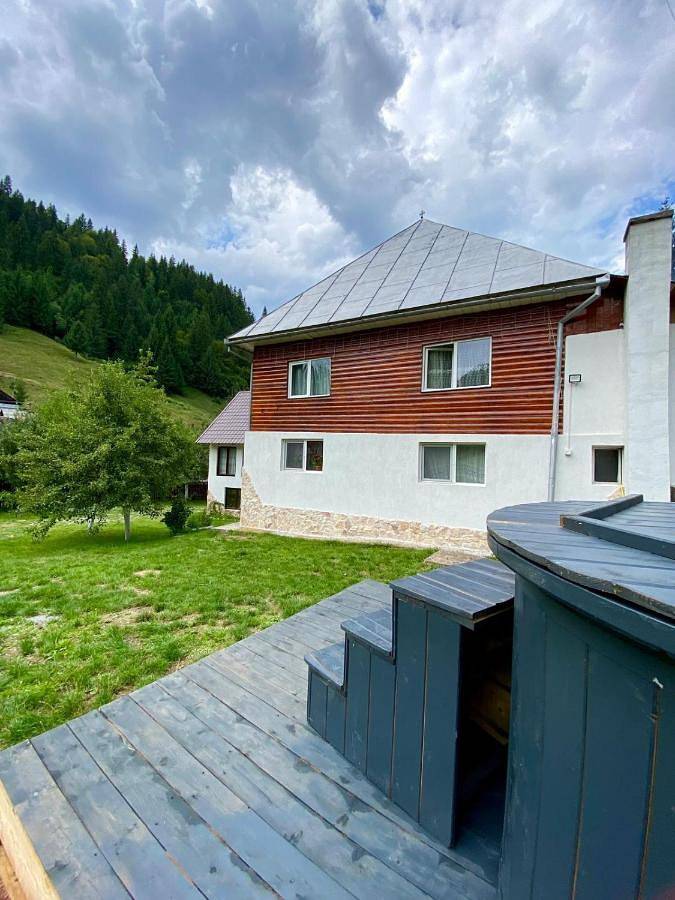 Cottage pour 2 personnes, avec piscine et vue ainsi que terrasse et jardin
