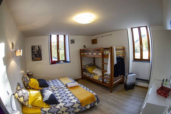 Gîte pour 15 personnes, avec terrasse et jardin à Sylvanès - 2