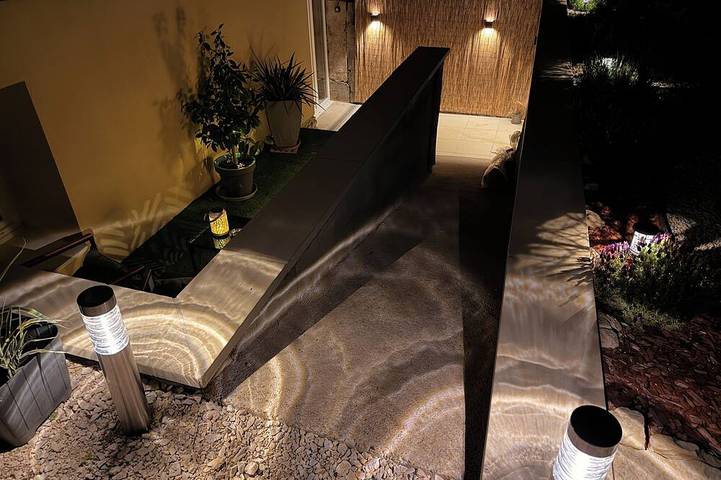 Appartement entier, Le Bain des Violettes • Suite romantique avec jacuzzi privatif in Dole, Jura