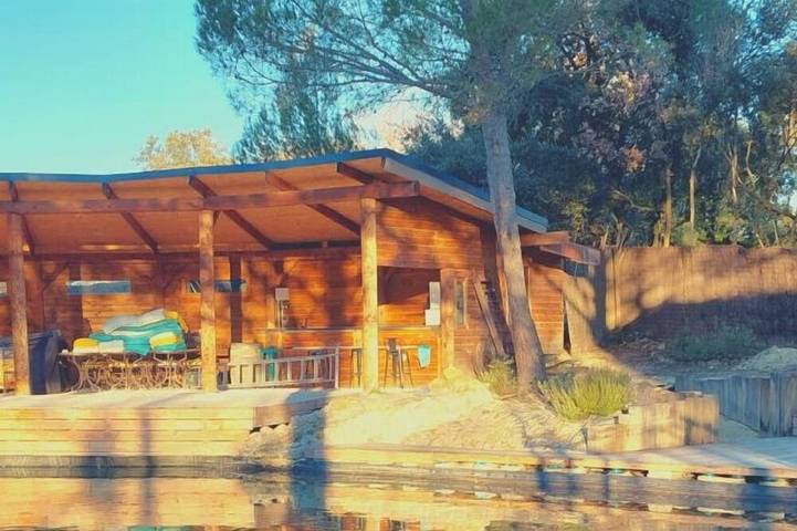 Location de vacances pour 12 personnes, avec piscine à Uchaux