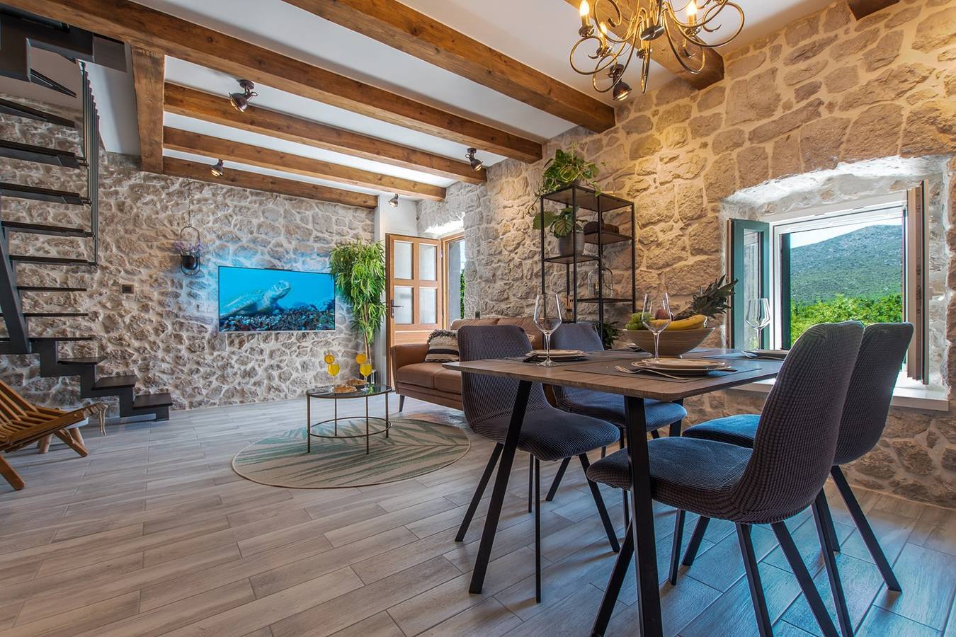 Villa für 4 Personen mit Balkon/Terrasse in Makarska Riviera