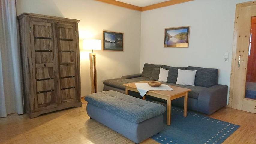 Ferienhaus für 8 Personen, mit Ausblick und Seeblick sowie Garten, mit Haustier am Weissensee - 4