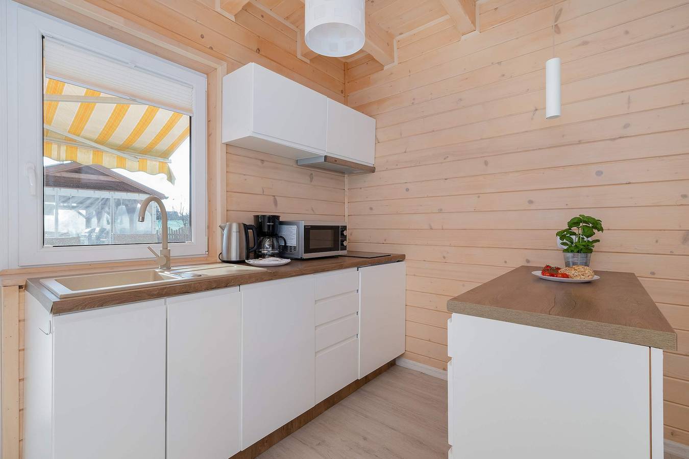 Ganze Wohnung, Ferienwohnung für 5 Personen mit Balkon/Terrasse in Grzybowo, Polnische Ostsee