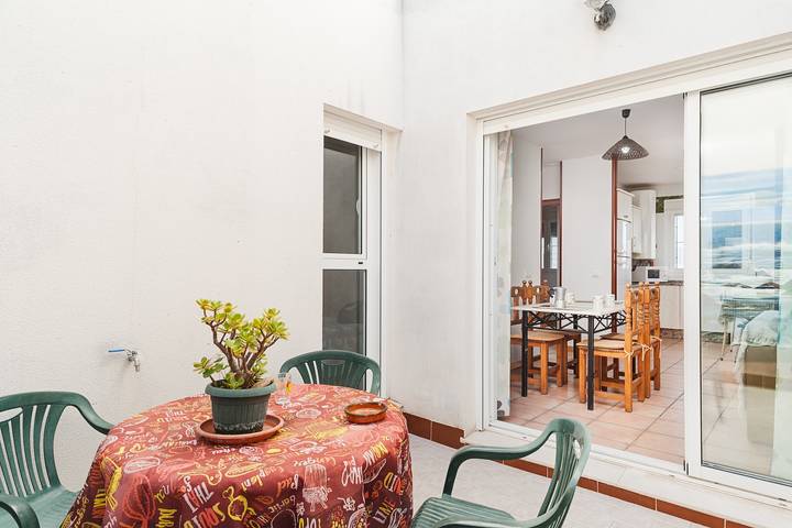 Entire apartment, Charming Holiday Apartment with Terrace in Barbate, Costa de la Luz