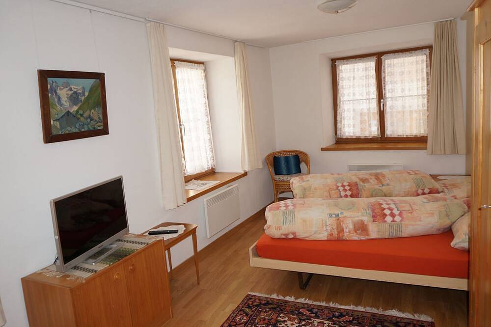 Ganze Wohnung, Chasa Suzöl, (Lavin). in Lavin, Unterengadin