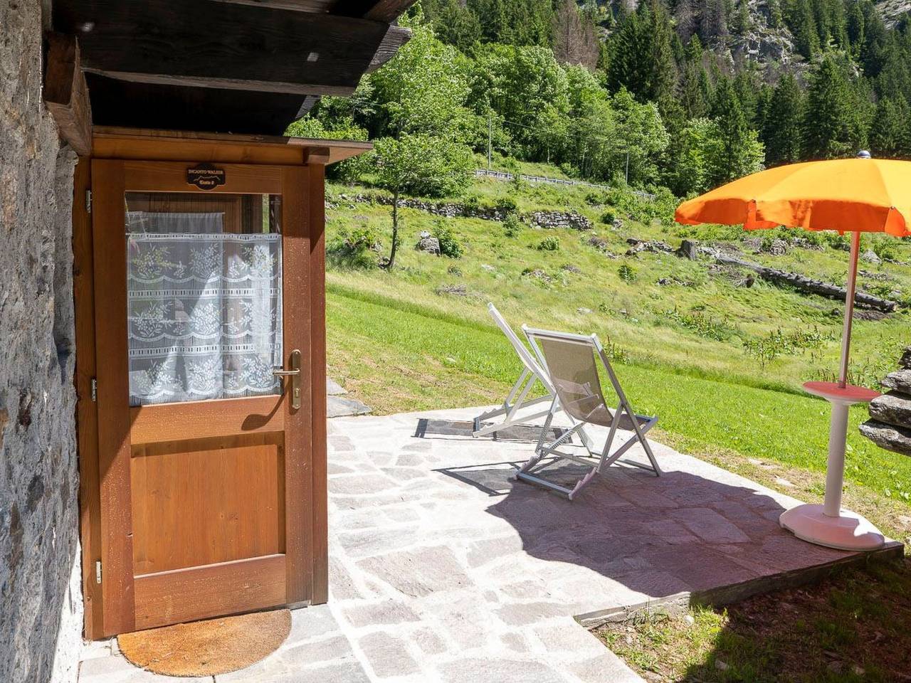 Ganze Wohnung, Chalet Borgo Walser Testa 9 in Macugnaga, Walliser Alpen