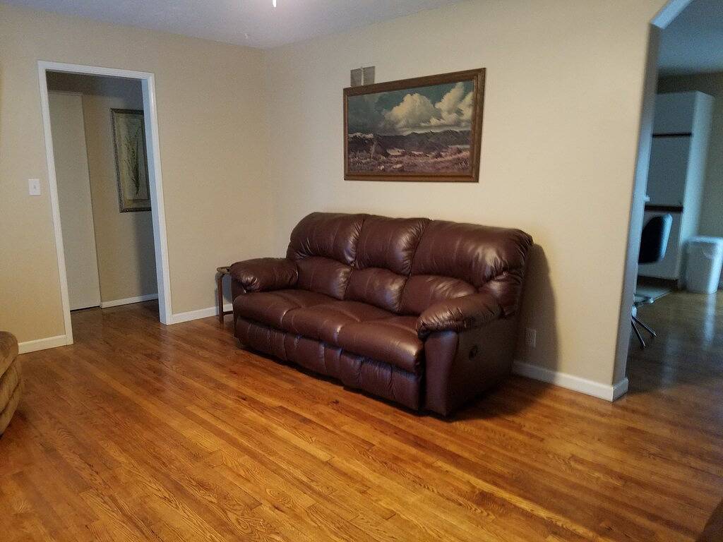 Clean & Safe Central Omaha Home Near Childrens Hospital, Walkable Eats, Fire Pit in Omaha, Nebraska