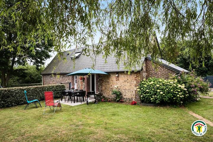 Gîte pour 4 personnes, avec jardin à Saint-Jouin-Bruneval - 2