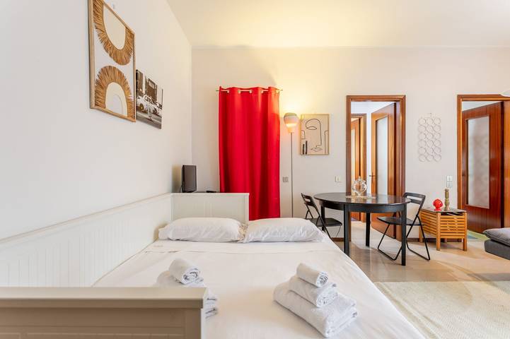 Ferienwohnung für 2 Personen, mit Terrasse und Pool sowie Garten in Mailand - 2