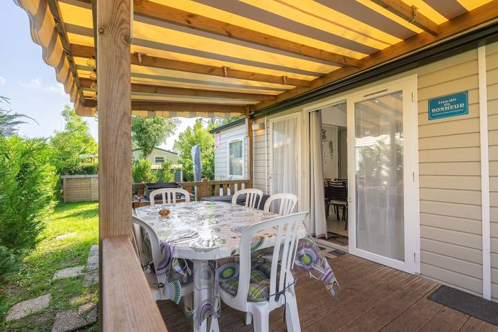 Camping pour 6 personnes, avec jacuzzi et jardin, animaux acceptés à Les Mathes - 2
