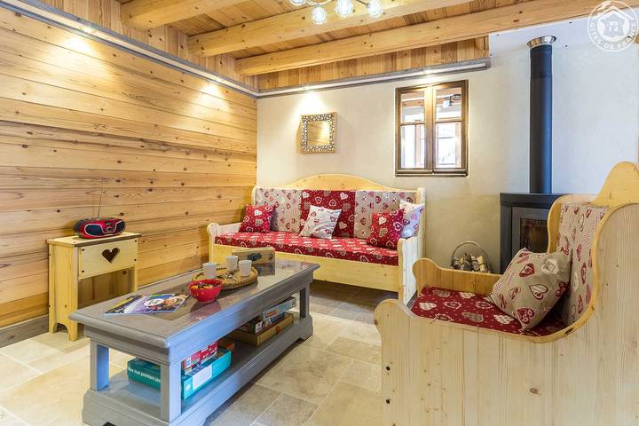 Gîte pour 8 personnes, avec terrasse et sauna à Entremont-le-Vieux - 2