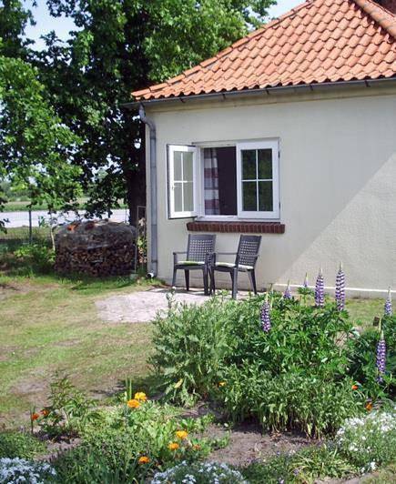 Ferienhaus für 4 Personen, mit Terrasse und Garten