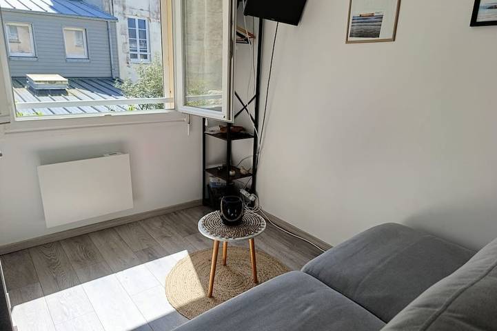 Ganze Wohnung, Le cocon de Neptune, studette just 20 m from the beach! in Arromanches-les-Bains, Bayeux und Umgebung