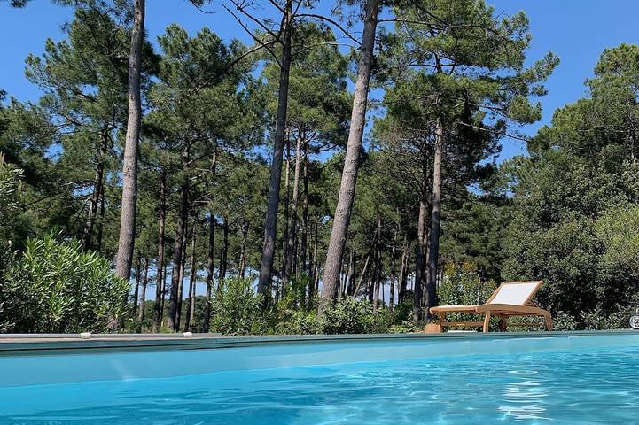 Vacation rental for 8 people, with yard in Lacanau