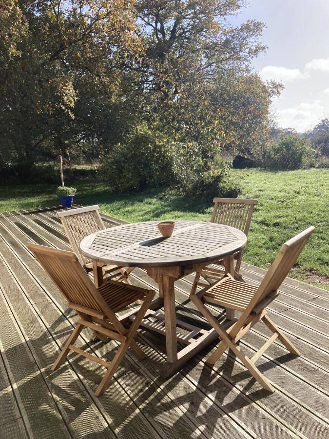 Chambre d’hôte pour 2 personnes, avec Terrasse ainsi que Jardin et Vue à Pluduno
