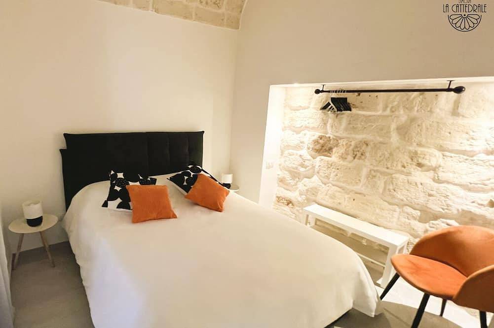 Ganze Wohnung, Fine vacation home in the historic center of Carovigno - Dimora La Cattedrale in Carovigno, Salento