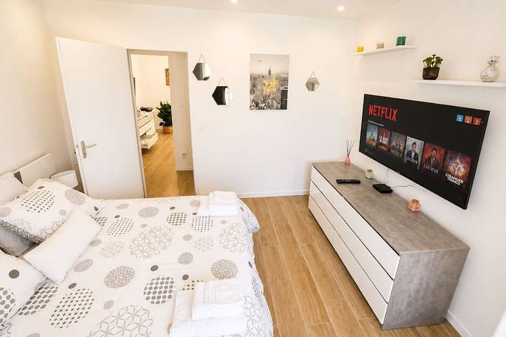 Location de vacances pour 6 personnes, avec Terrasse à Saint-Jean-d'Illac - 2