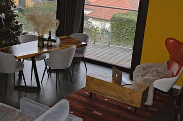 Gîte pour 6 personnes, avec jardin ainsi que jacuzzi et terrasse à Massongy