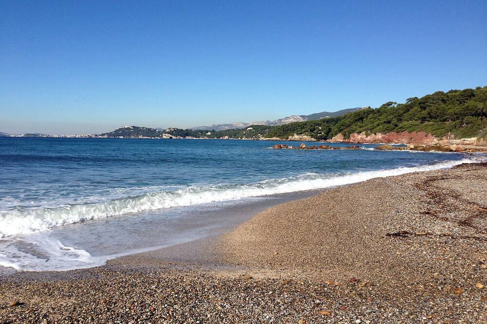 Villa  Pied Dans L'Eau Au Pradet, Acces Direct Plage in Le Pradet, Parc national de Port-Cros
