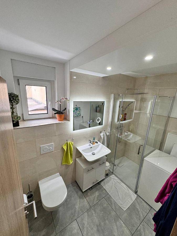 Ferienwohnung für 4 Personen, mit Terrasse und Ausblick in Hausham - 3