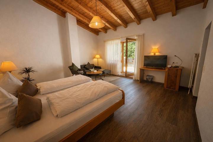 Hotel für 2 Personen, mit Terrasse und Garten sowie Sauna in Waldkirch - 2