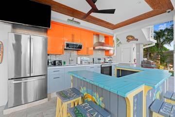 Vacation Rental for 10 Guests in Marathon, Monroe County, Picture 4