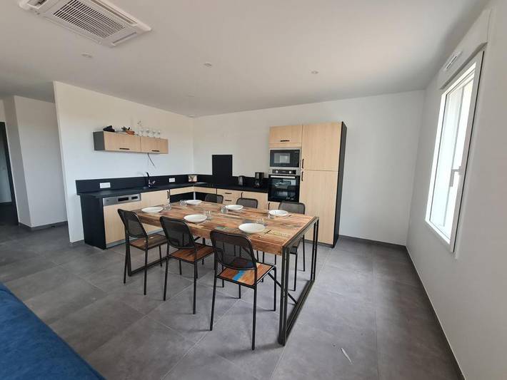 Casa de vacaciones para 6 personas, con terraza además de piscina y vistas - 1