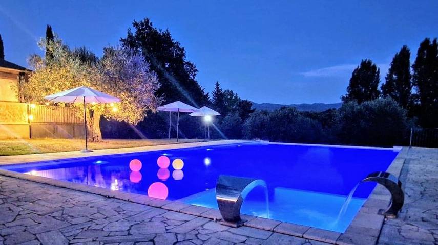 Location de vacances pour 4 personnes, avec jardin ainsi que piscine et jacuzzi à Fara in Sabina - 4