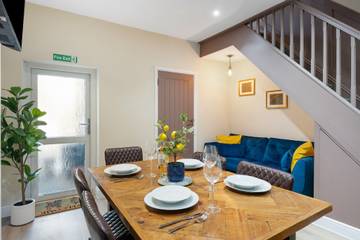 Holiday Home for 7 People in Cardiff, Cardiff region, Photo 1