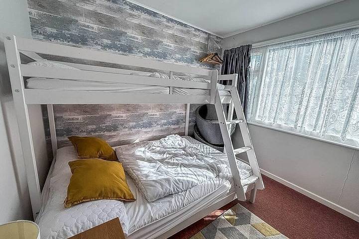 Beautiful chalet with free WiFi nearby Hemsby beach in Norfolk in Hemsby, Great Yarmouth